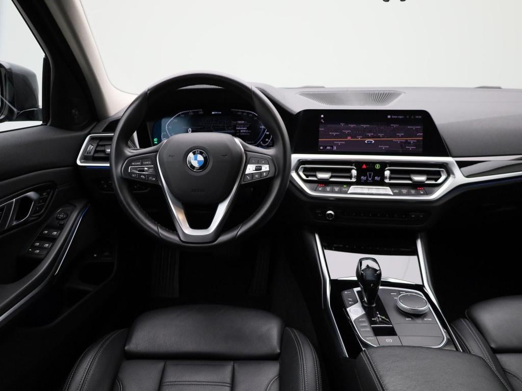 BMW 3-serie touring 330e edrive edition | automaat | lmv | leder | parkeer 