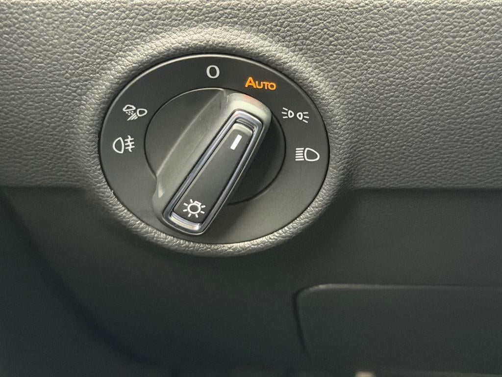 Volkswagen T-roc 1.5 tsi 150pk dsg r-line | camera | keyless | elek. achter