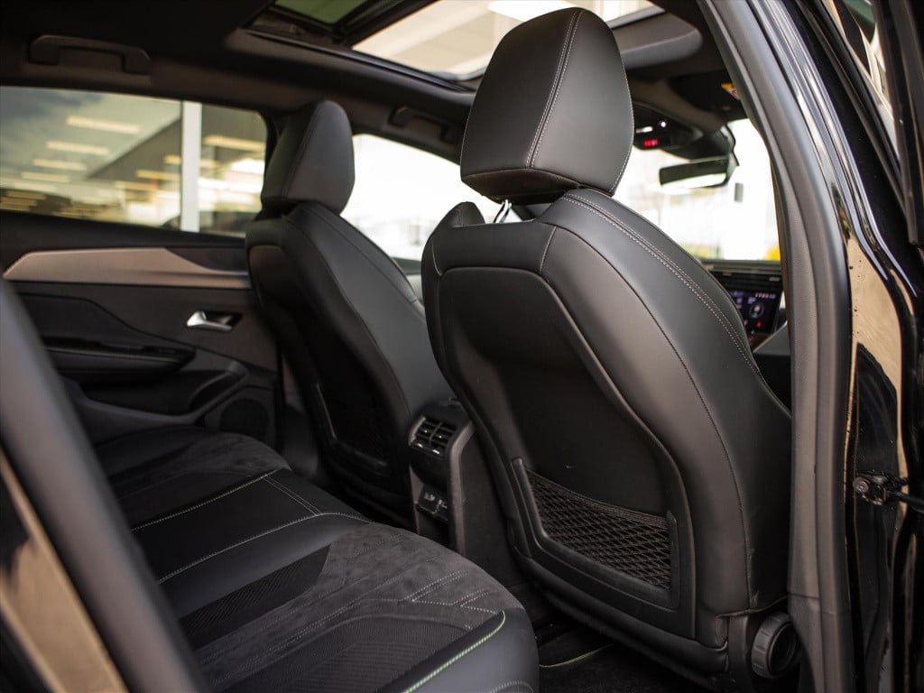 Peugeot 308 1.2 puretech 130pk gt automaat | panoramadak | acc | camera 360