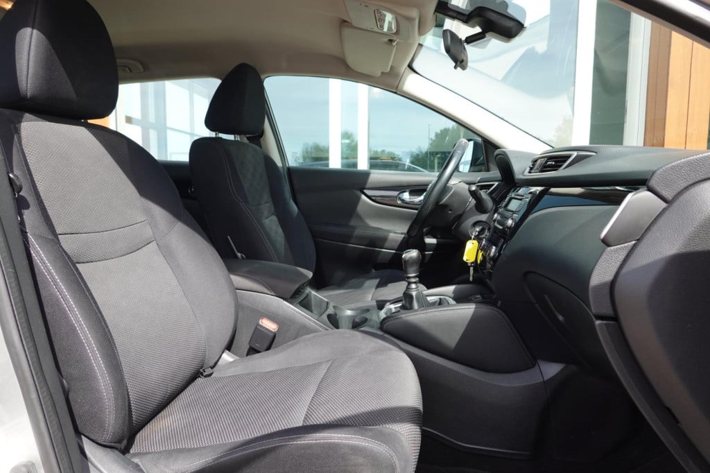 Nissan Qashqai 1.2 acenta
