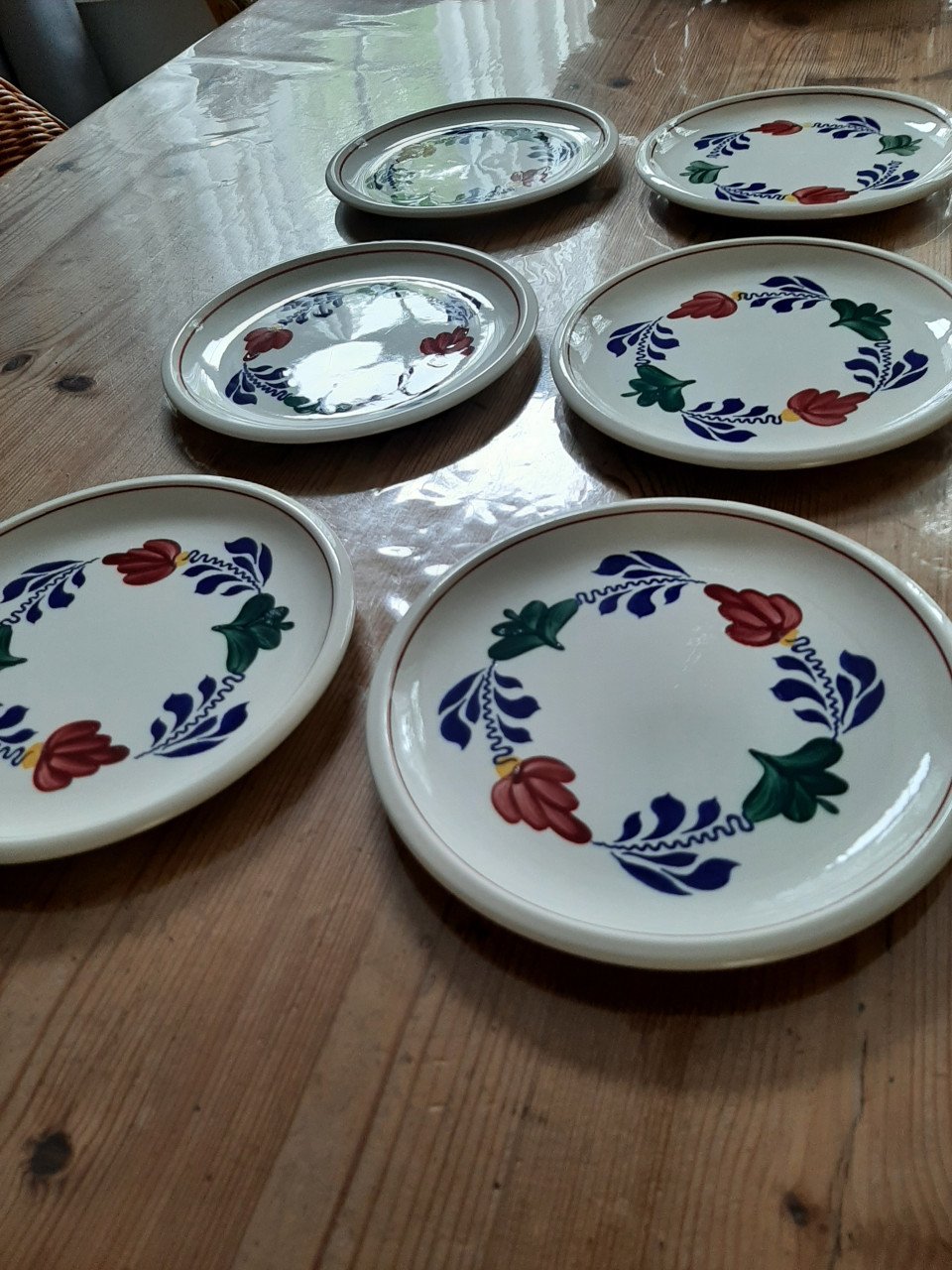 BOERENBONT BOCH - 6 GEBAKBORDJES - DIAMETER 16 CM .