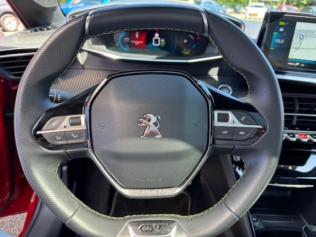 Peugeot 208 gt pack ev 50kwh 136pk/12%bytelling+btw | 3-fase navigatie | cr