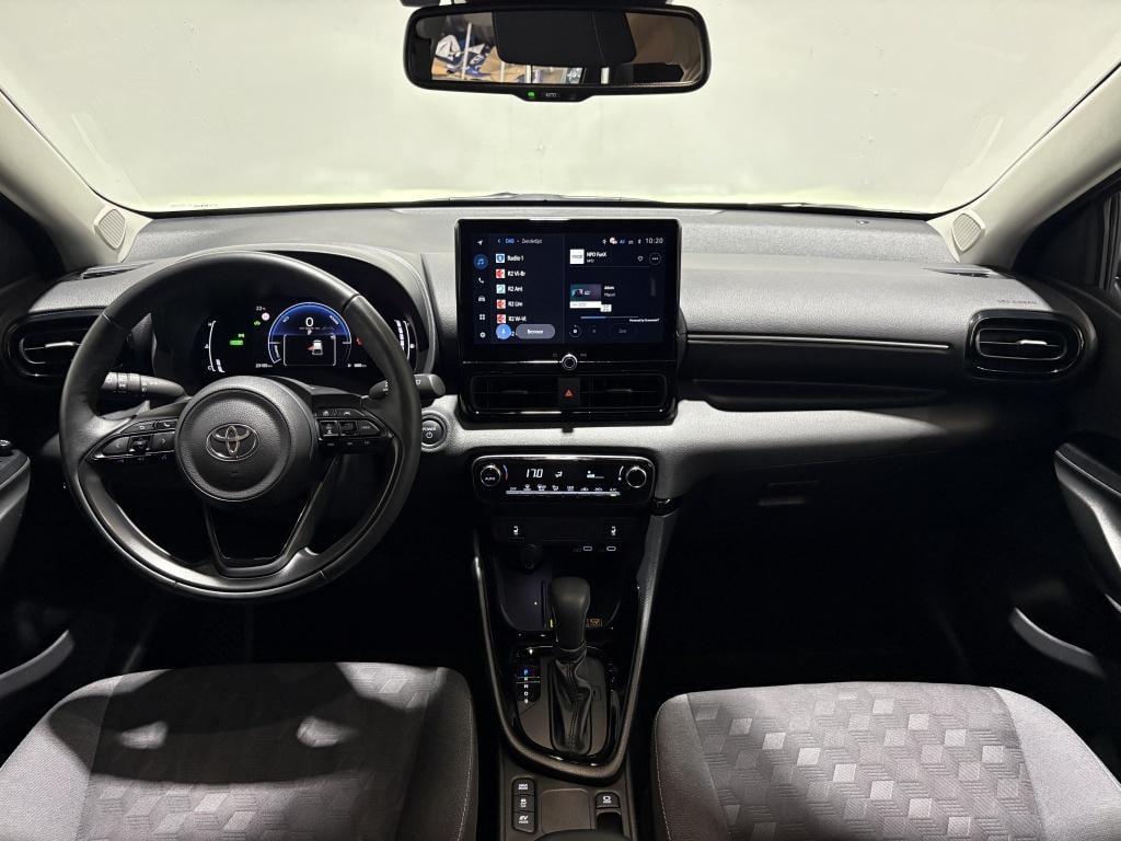 Toyota Yaris 1.5 hybrid 115 dynamic | pack comfort |