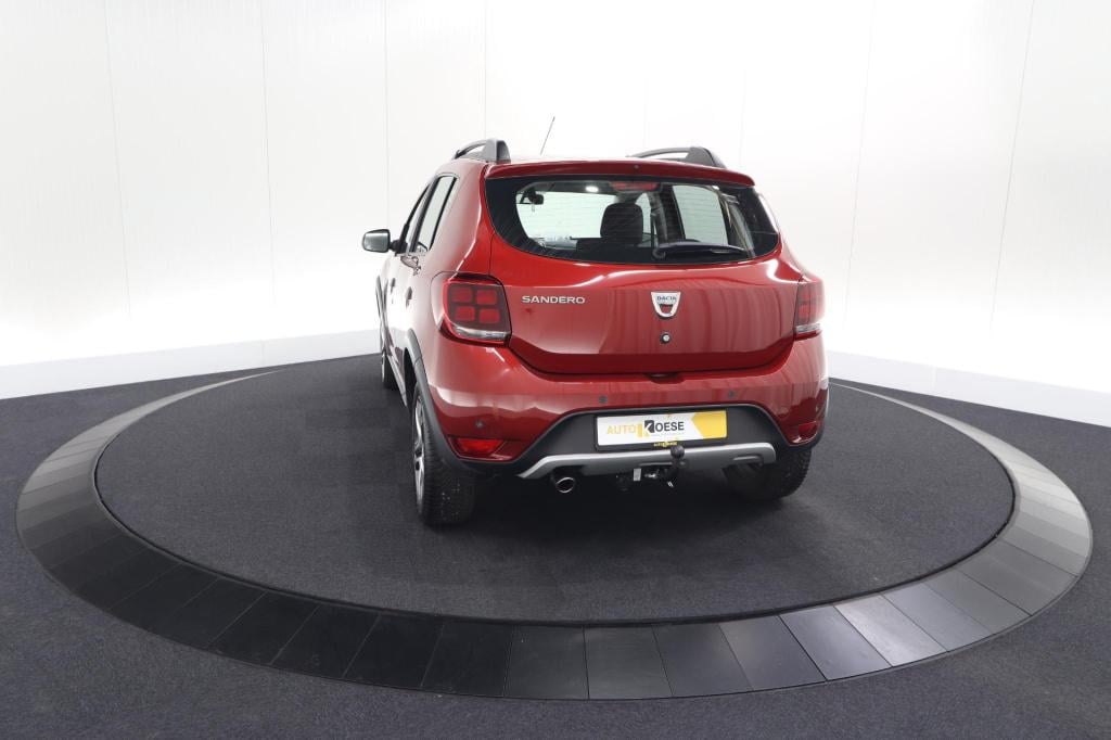 Dacia Sandero tce 90 tech road | trekhaak | navigatie | parkeersensoren