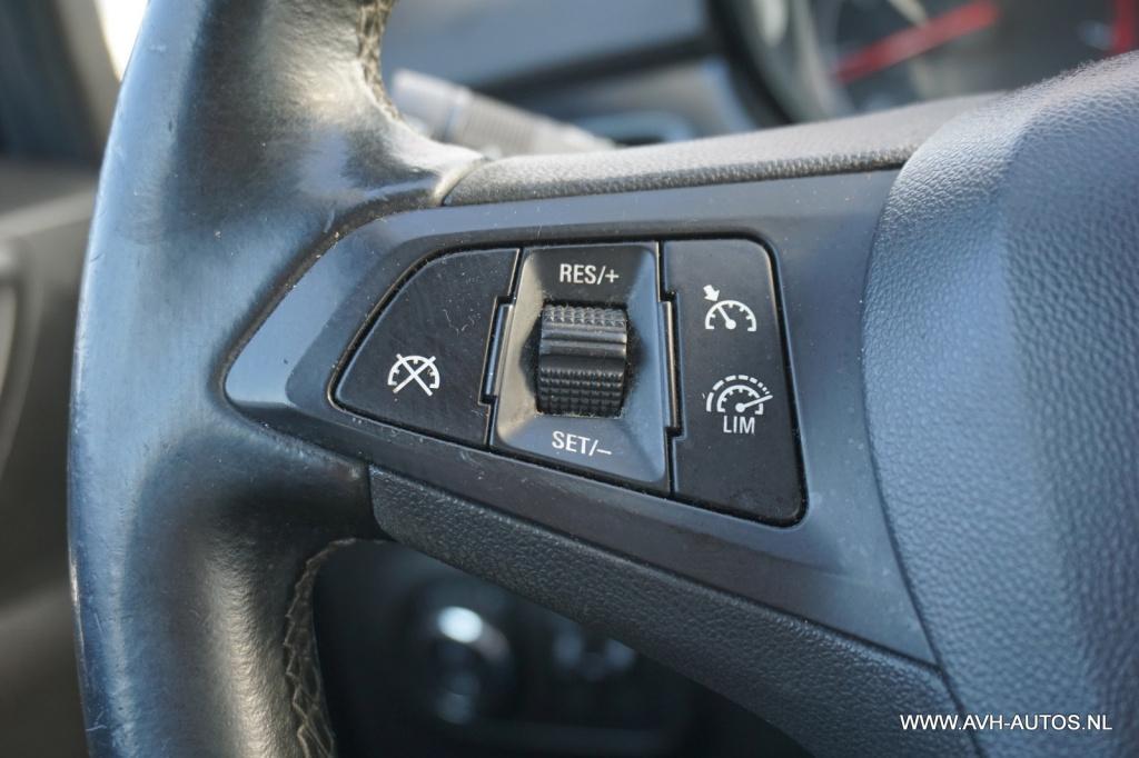 Opel Corsa 1.4 online edition