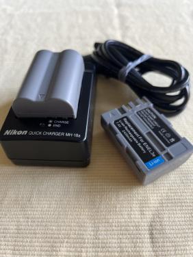 Nikon Batterijlader MH18a