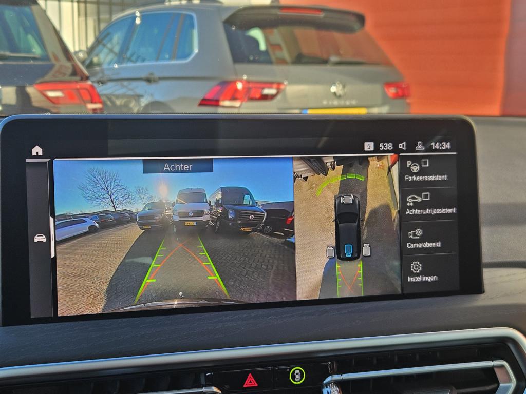 BMW X3 xdrive30e m-sport | pano | acc | camera