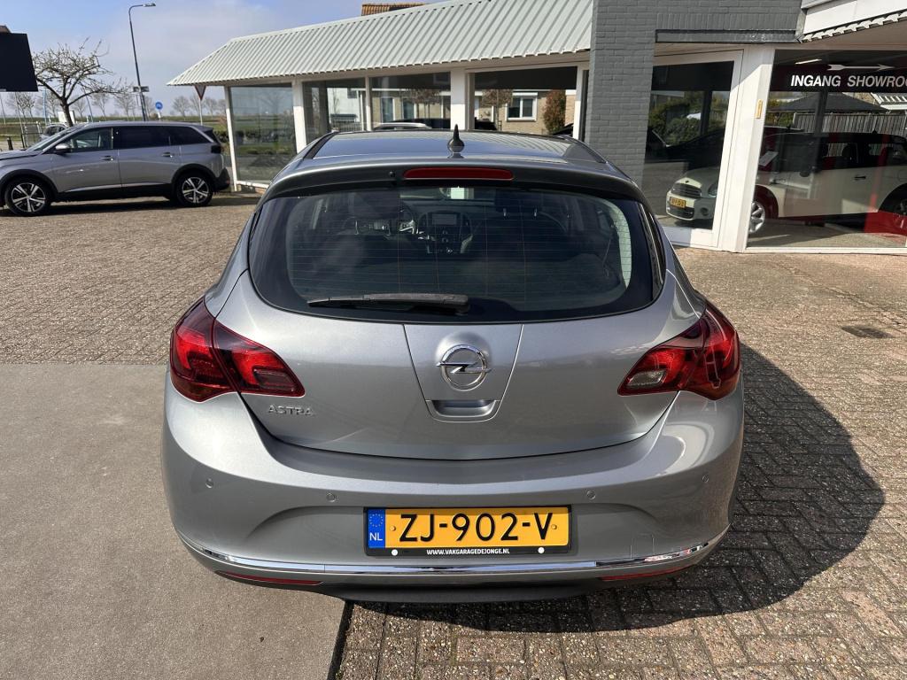 Opel Astra 1.4 turbo blitz