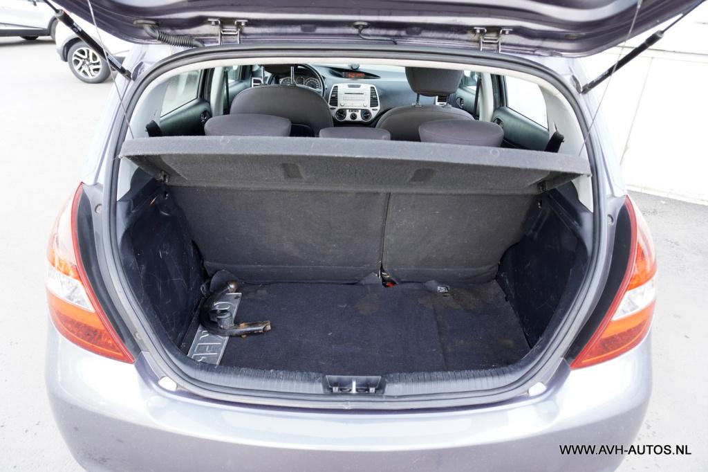 Hyundai I 20 1.2i dynamicversion
