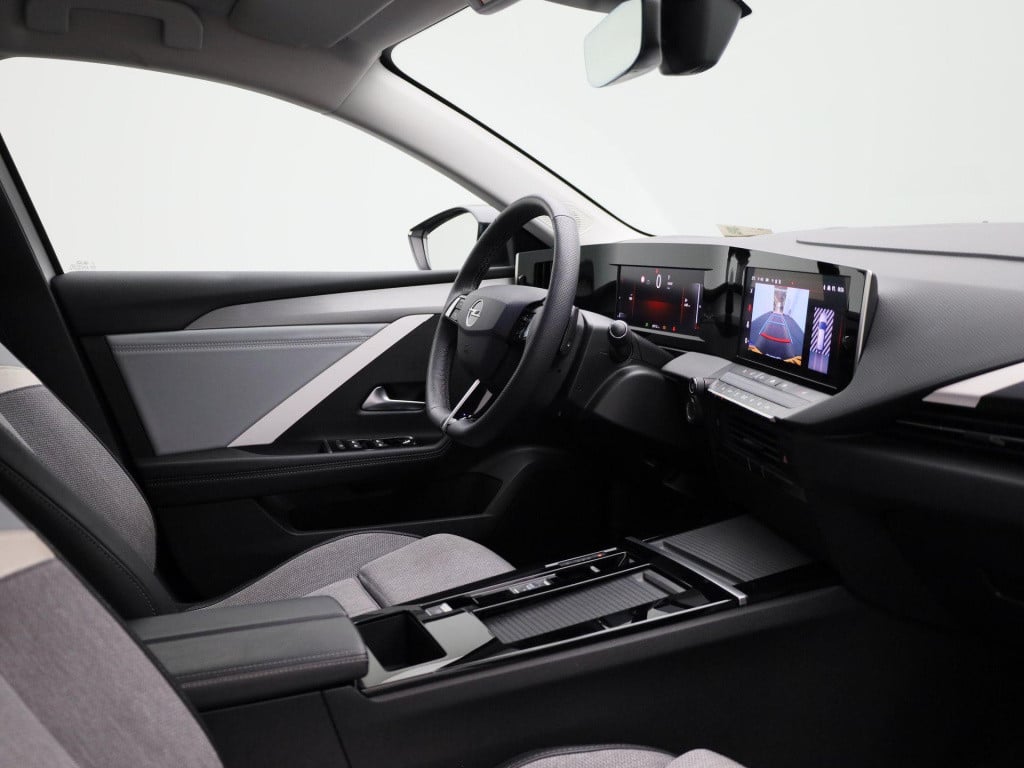 Opel Astra 1.2 business elegance | automaat | navigatie | camera | stoelver