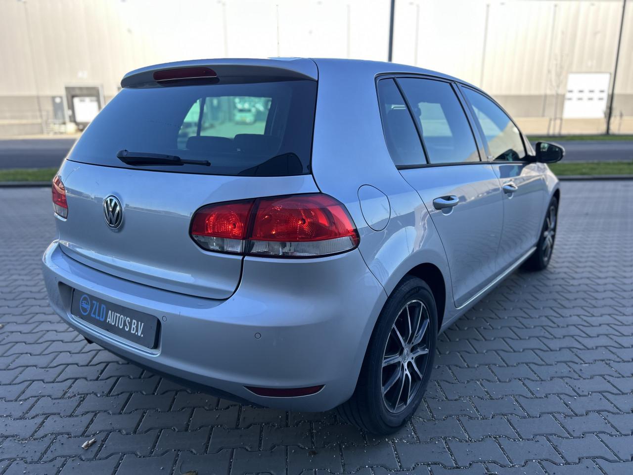Volkswagen Golf 1.2 TSI Style BlueMotion/CRUISE CONT/CARPLAY