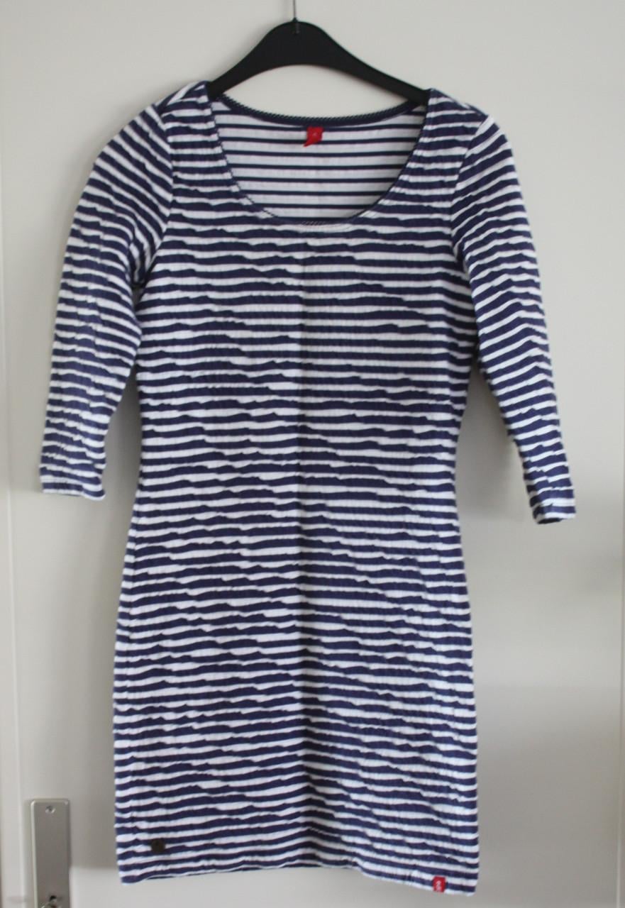 Gestreepte jurk blauw wit maat s