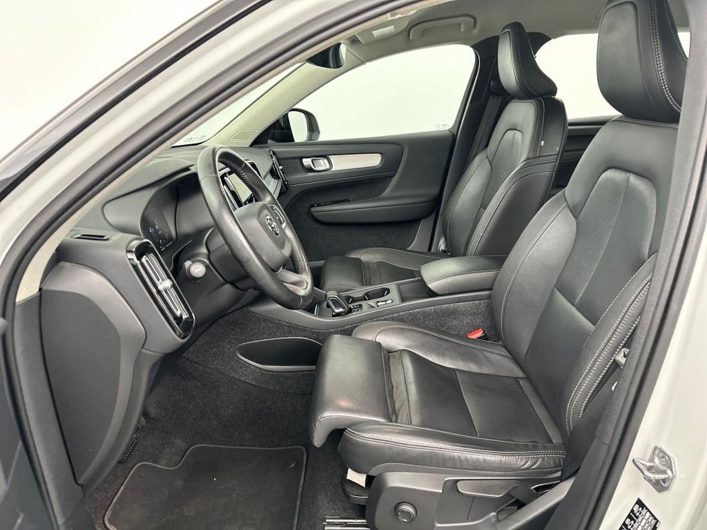 Volvo XC40 t4 211pk recharge r-design| 360camera| trekhaak| adap.cruise