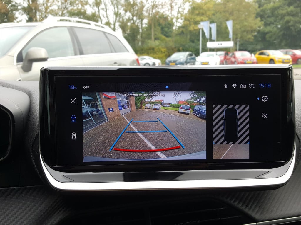 Peugeot 2008 1.2 puretech 100pk allure | navigatie | bluetooth | applecarpl