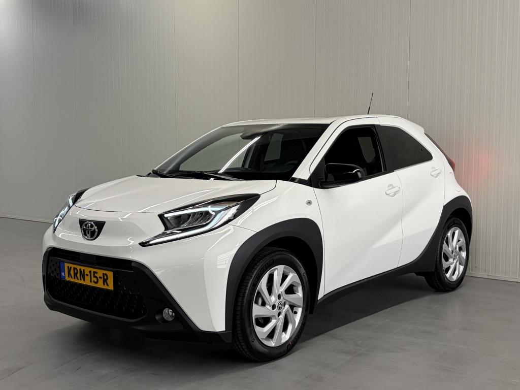 Toyota Aygo x 1.0 vvt-i s-cvt first| stoelverw.| carplay| led| lichtmetaal|