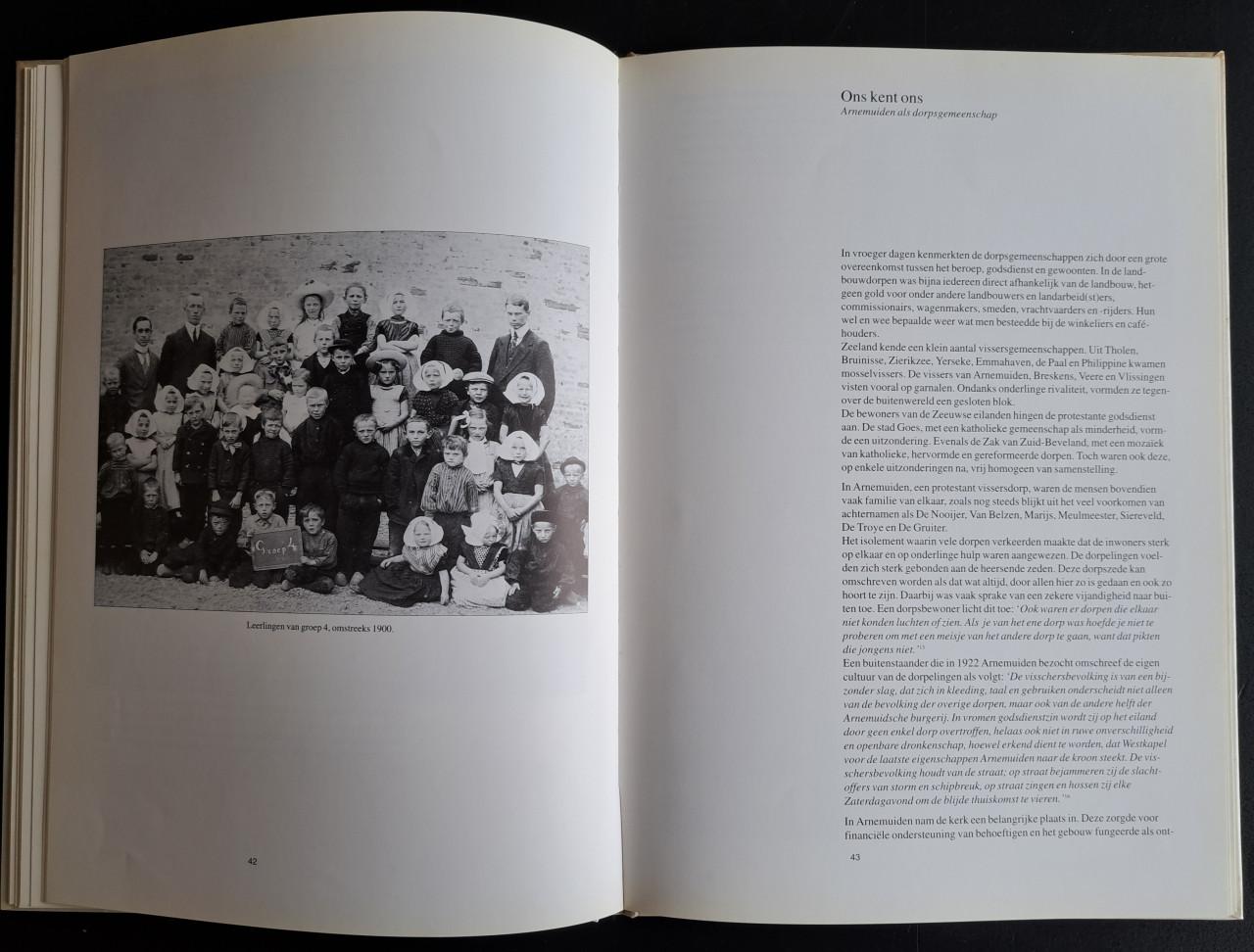 VISSERS EN VISSERSVROUWEN VAN ARNEMUIDEN - Willeke Tydings-Nab - 1991