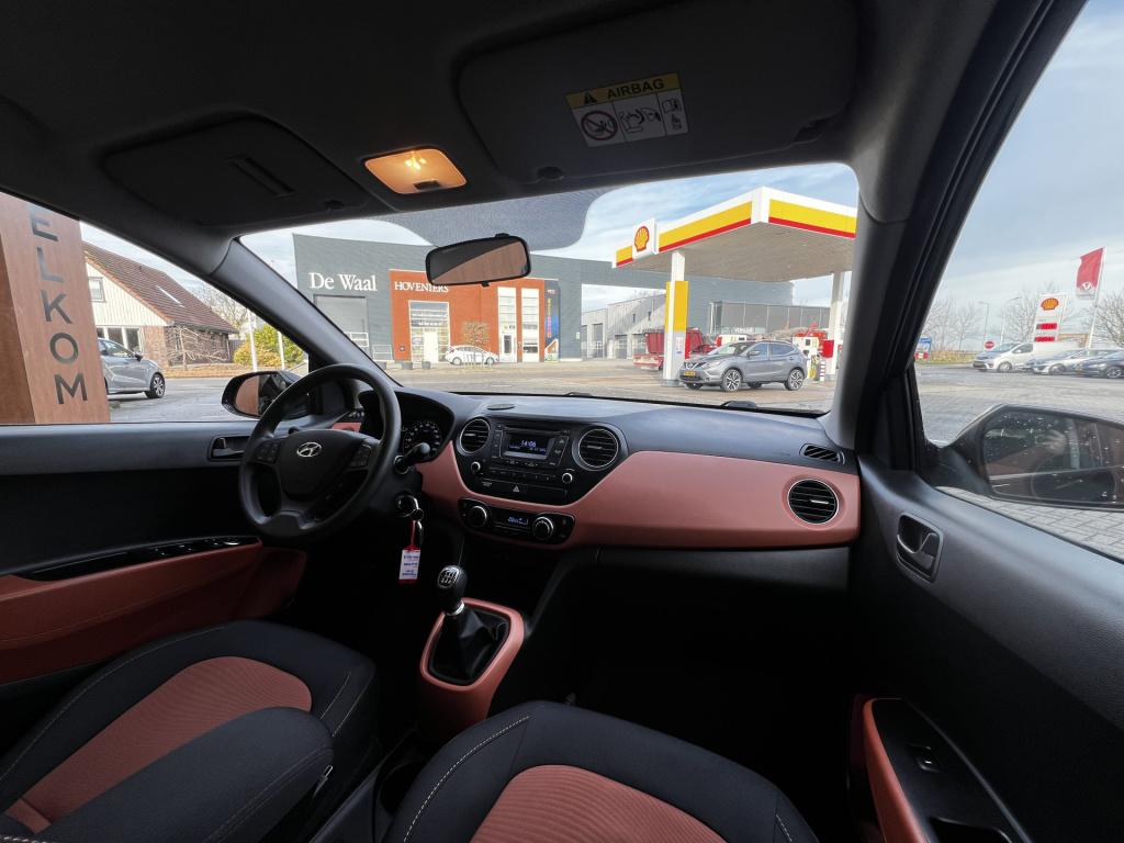 Hyundai I 10 1.0i i-motion comfort | cruise control | radio | climate contr