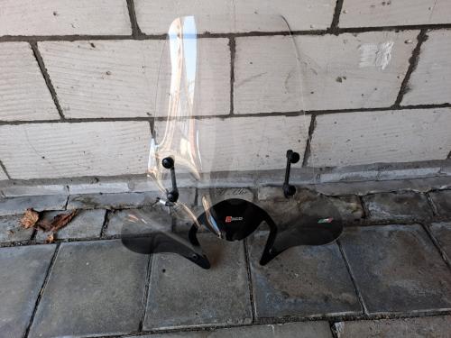 Te koop windscherm peugeot vivacity