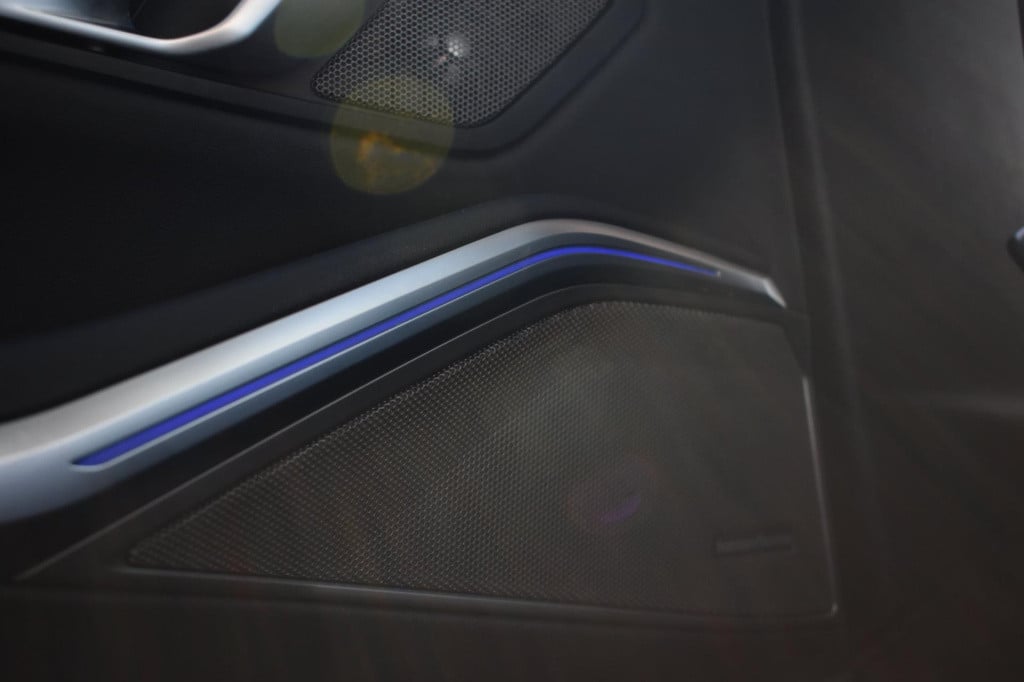 BMW 3-serie 320i high executive | harman kardon | schuif kanteldak | leder 