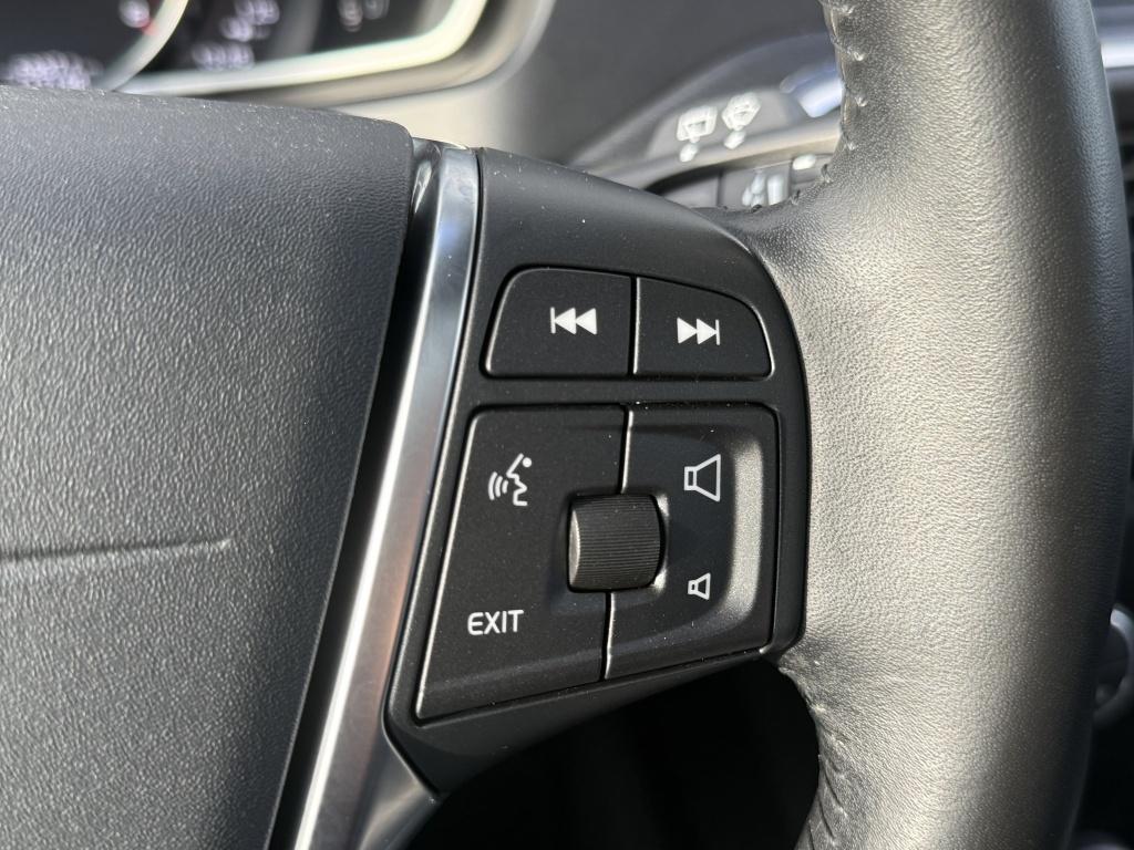 Volvo V40 cross country t3 153pk aut6 polar+ luxury| panodak| camera| leder