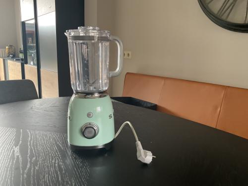 SMEG blender