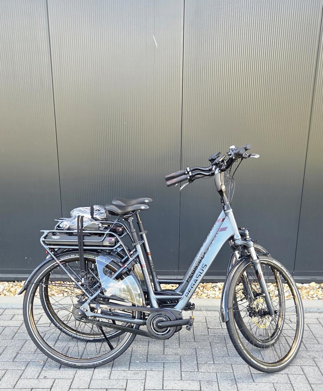 Mooie set Pegasus Opero Evo 5 Di2 Luxe  hybride  418Wh accu 50cm