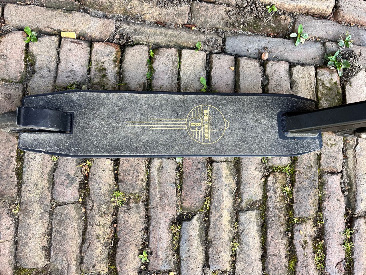Black Dragon stuntstep gebruikt nieuwprijs 50 euro