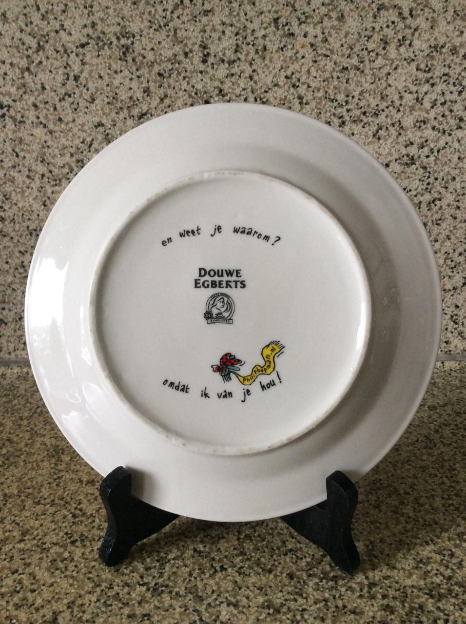 D.E. Ontbijtbordje, tekst: Altijd als ik aan je denk voel ik me super.