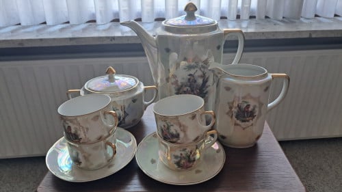 Servies parelmoer porselein Tjecho-Slovaaks