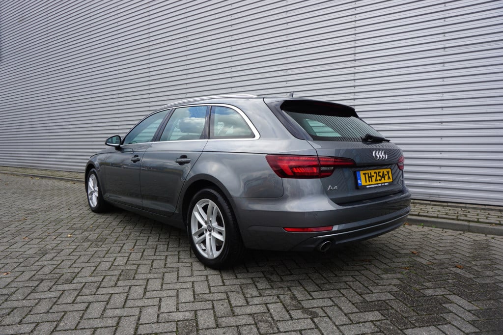 Audi A4 avant 2.0 tdi sport lease edition climate / navi / cruise / parkeer