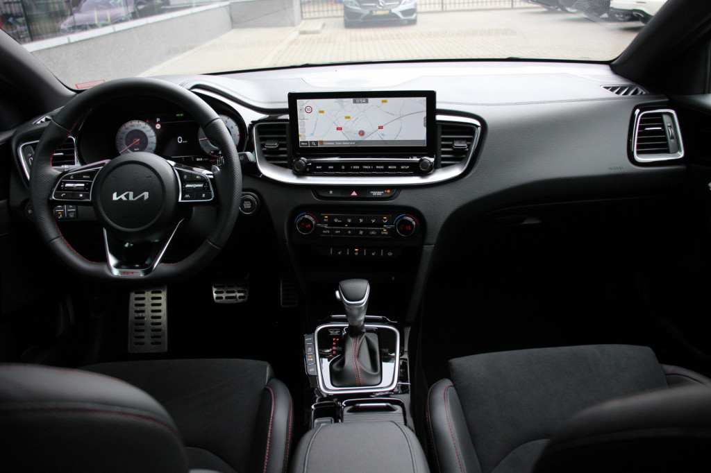 Kia Proceed 1.6 t-gdi gt | direct leverbaar | 204pk | panoramadak | jbl | m
