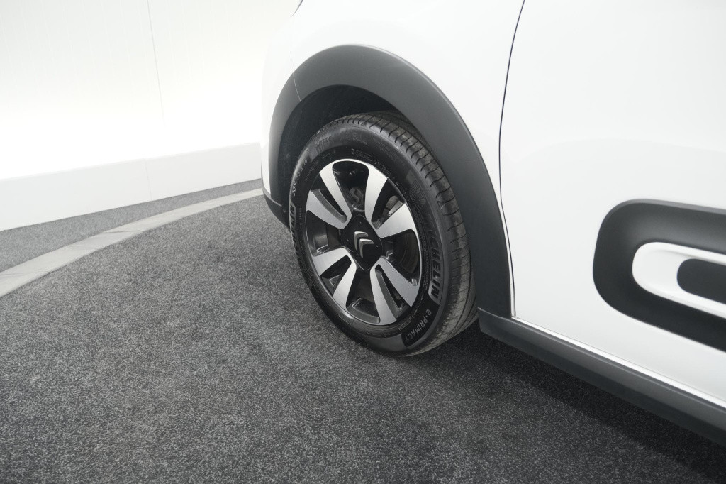 Citroen C3 puretech 82 shine | stoelverwarming | apple carplay | parkeersen