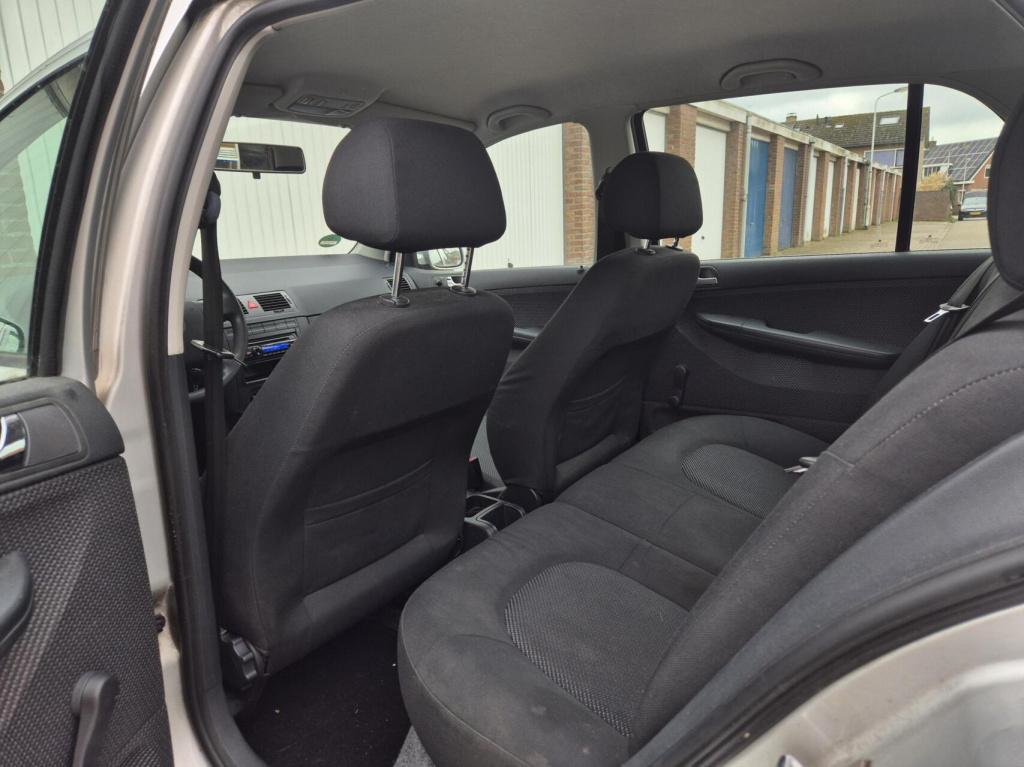 Skoda Fabia 1.4-16v ambiente / 5- deurs / origineel nl