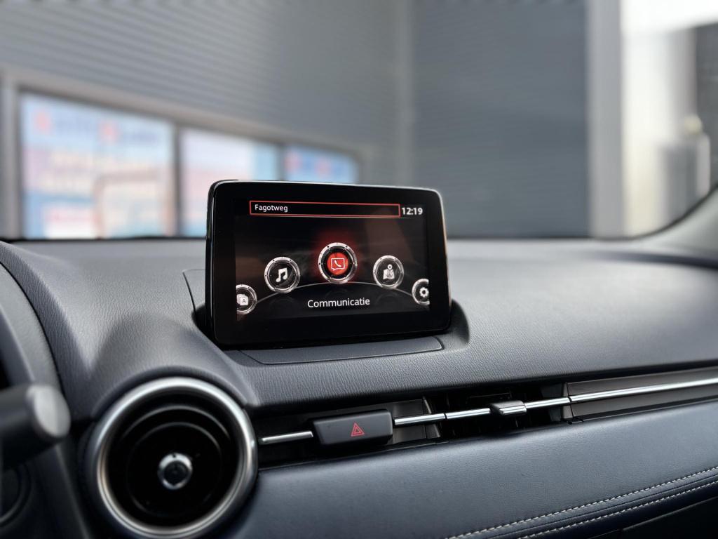 Mazda 2 1.5 skyactiv-g luxury i-activesense pack, nl-auto!
