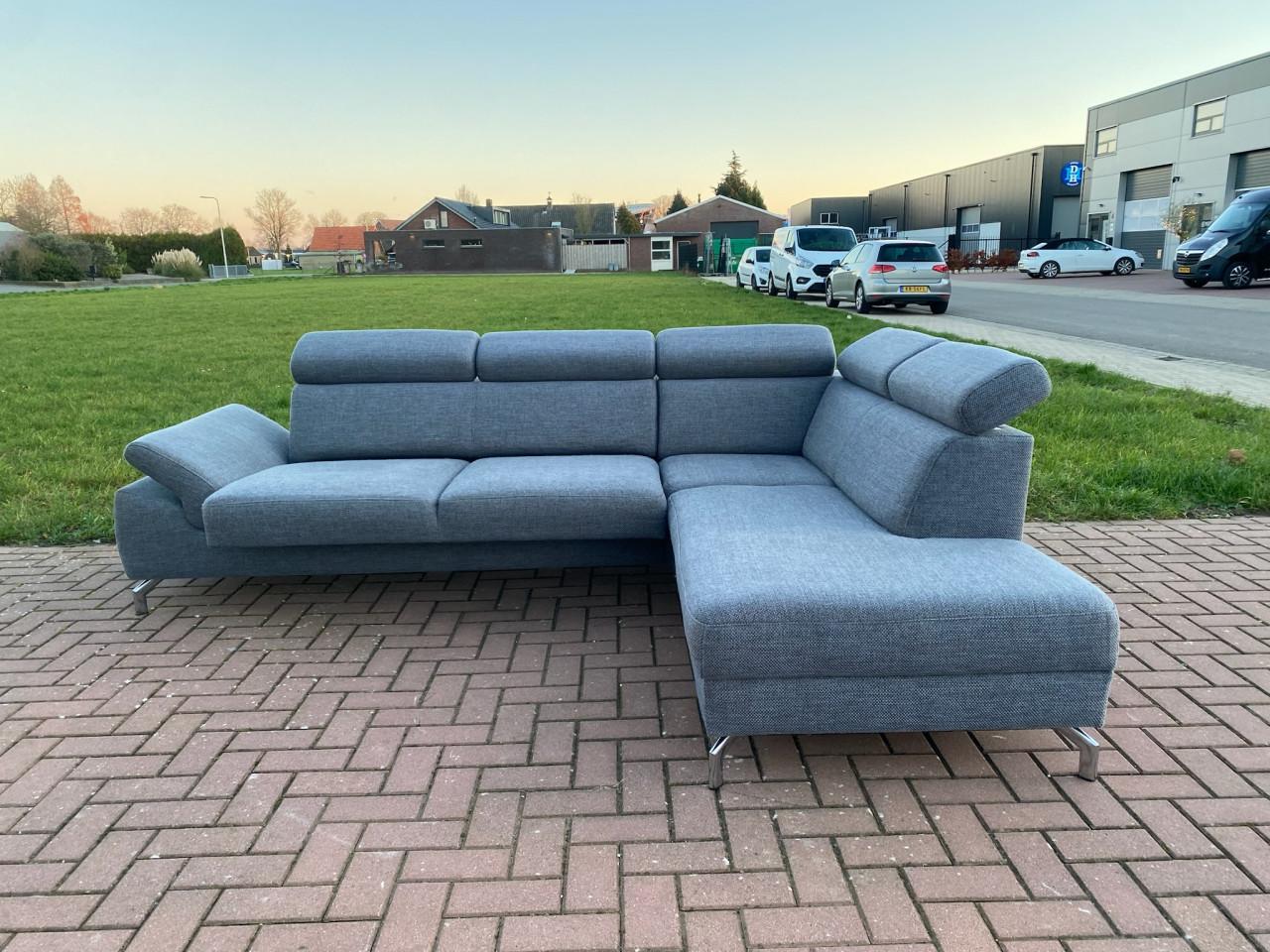 Montèl Urban Grijze Hoekbank-Ruime Lounge Zit-Modern Comfort