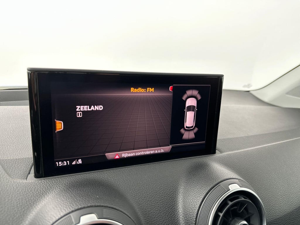 Audi Q2 35 tfsi cod automaat virtual pdc