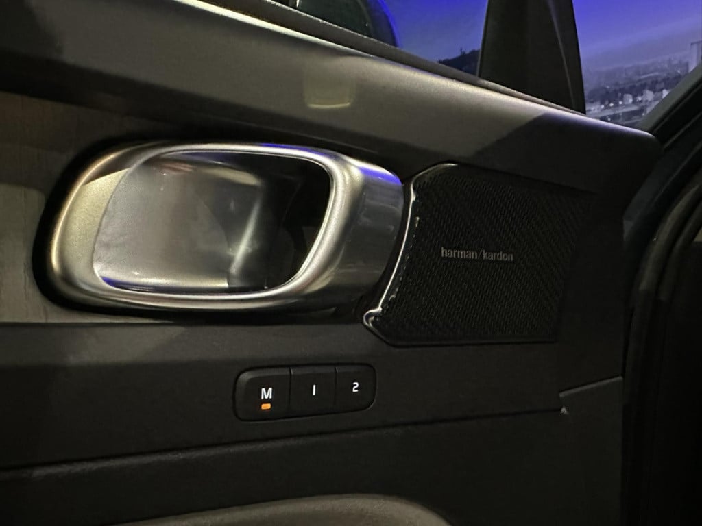 Volvo XC40 1.5 t5 recharge inscription expression