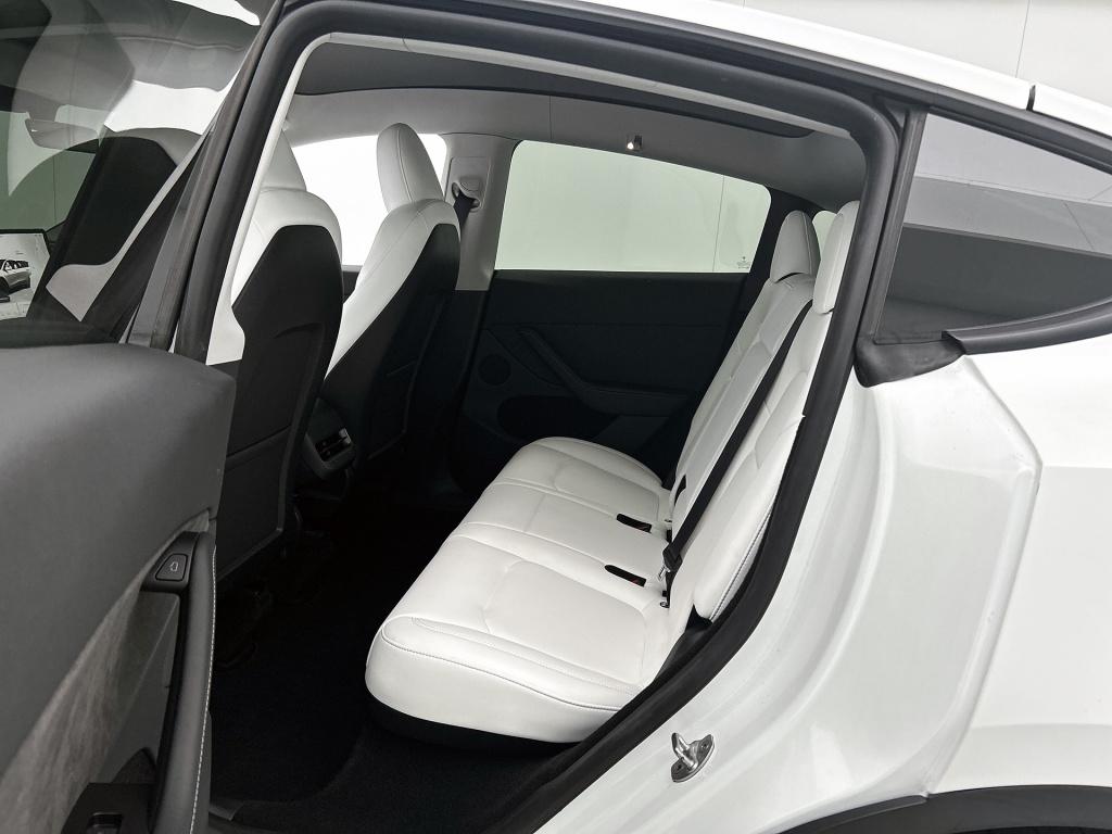 Tesla Model Y performance awd 75 kwh | leder | parkeercamera | schuif-kante