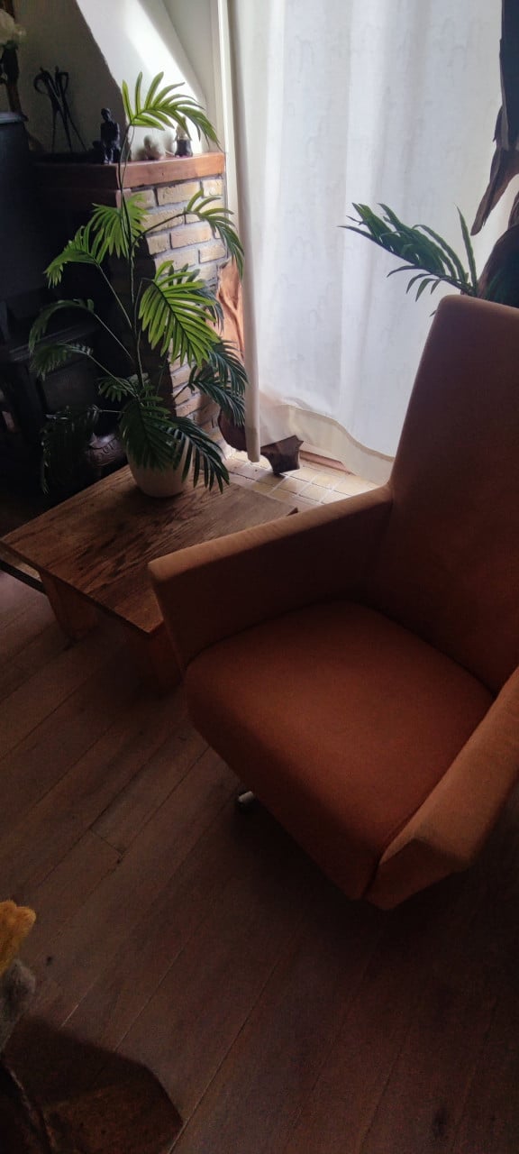 2x Draaistoel / fauteuil, zit heerlijk, in nette gebruikte staat