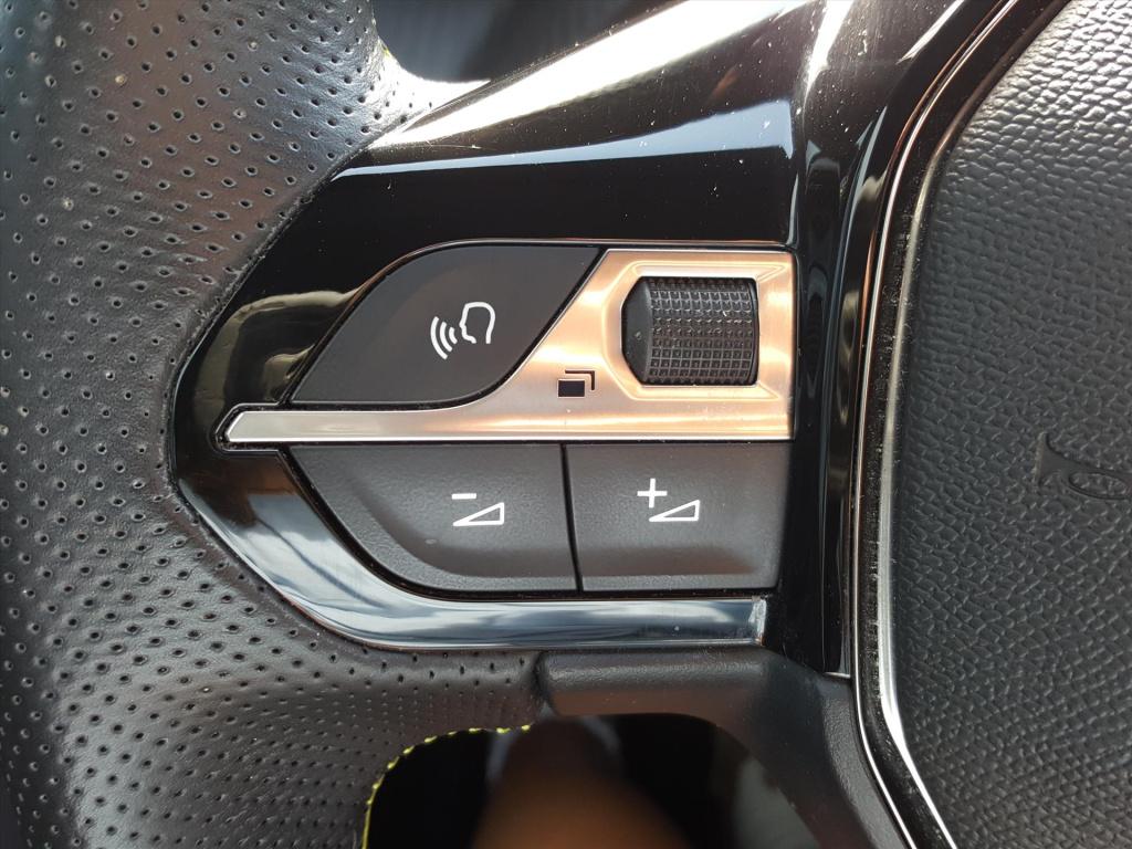 Peugeot 208 1.2 100pk gt alcantara bekleding | apple carplay & android auto