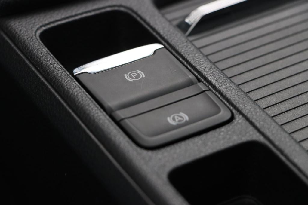 Skoda Octavia combi 1.4 tsi iv phev business edition plus 204pk dsg6