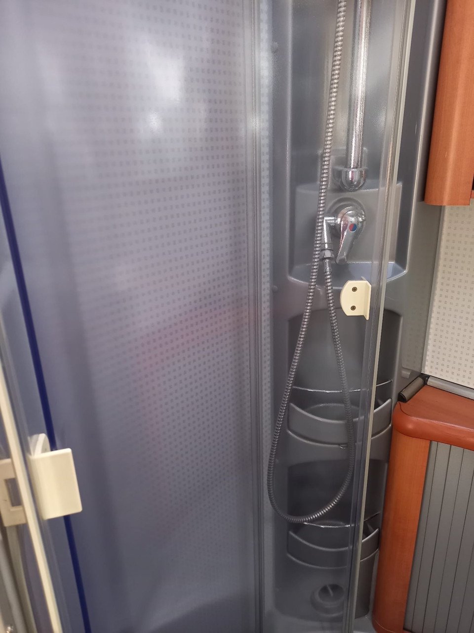 Met pijn in het hart: onze betrouwbare Hobby camper te koop!