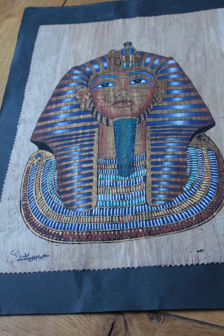 Toetanchamon's dodenmasker op papyrus