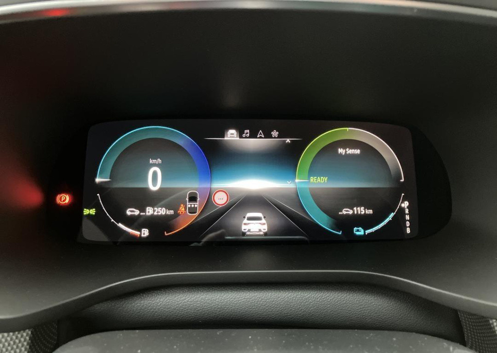 Renault Arkana 1.6 e-tech hybrid 145 techno
