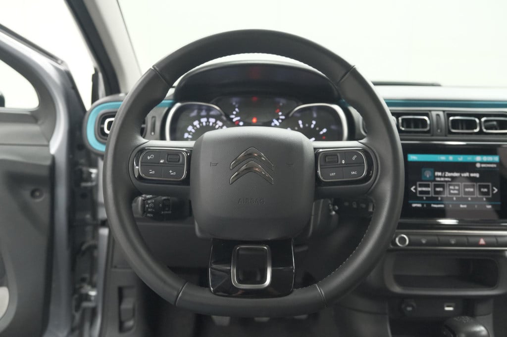Citroen C3 puretech 110 shine | camera | navigatie | apple carplay | parkee