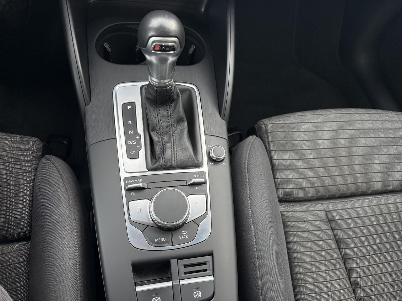 Audi A3 Sportback - 35 TFSI S-LINE | Stoel/Stuurwielverwarming | ACC