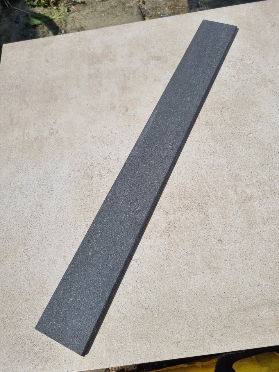 Keramische tegels en plinten 60x60cm 9m2