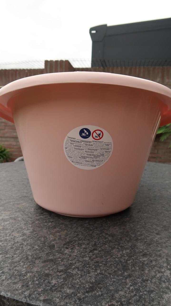 Prénatal baby badset (als nieuw, stickers zitten er nog op), heel set €30,-