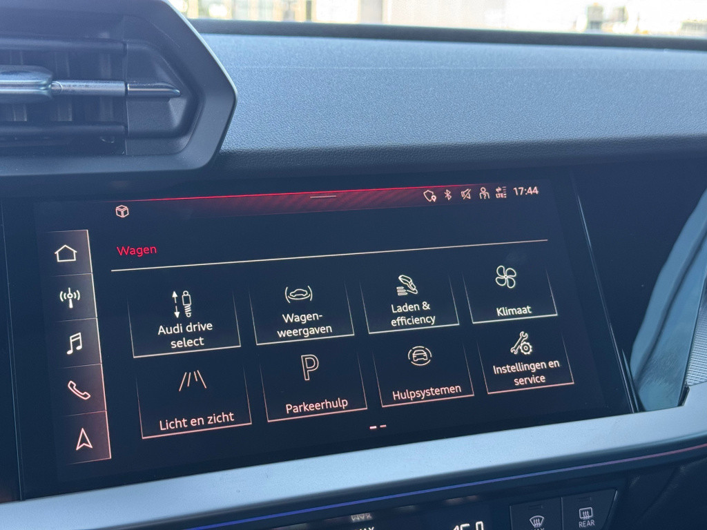 Audi A3 sportback 45 tfsi e s edition competition * panoramadak * virtual c