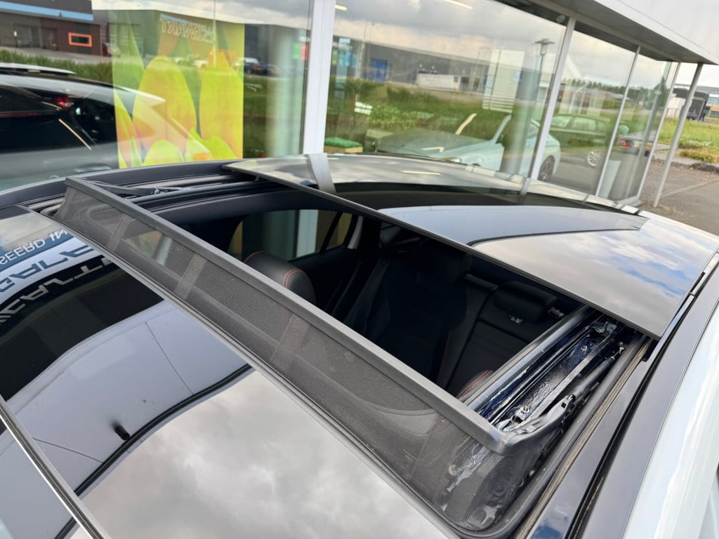 Mercedes-Benz Gla-klasse 200 business solution amg automaat /wegklapbare tr
